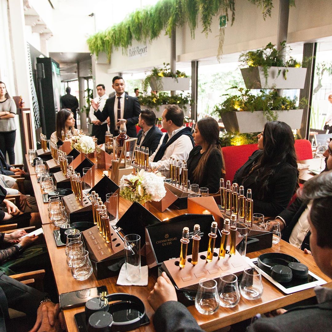 Robb Report en Harry's